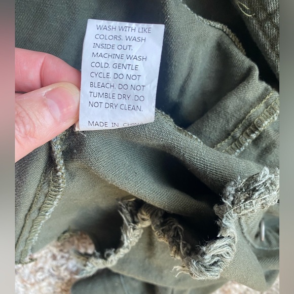 Shacket - Picture 4 of 5